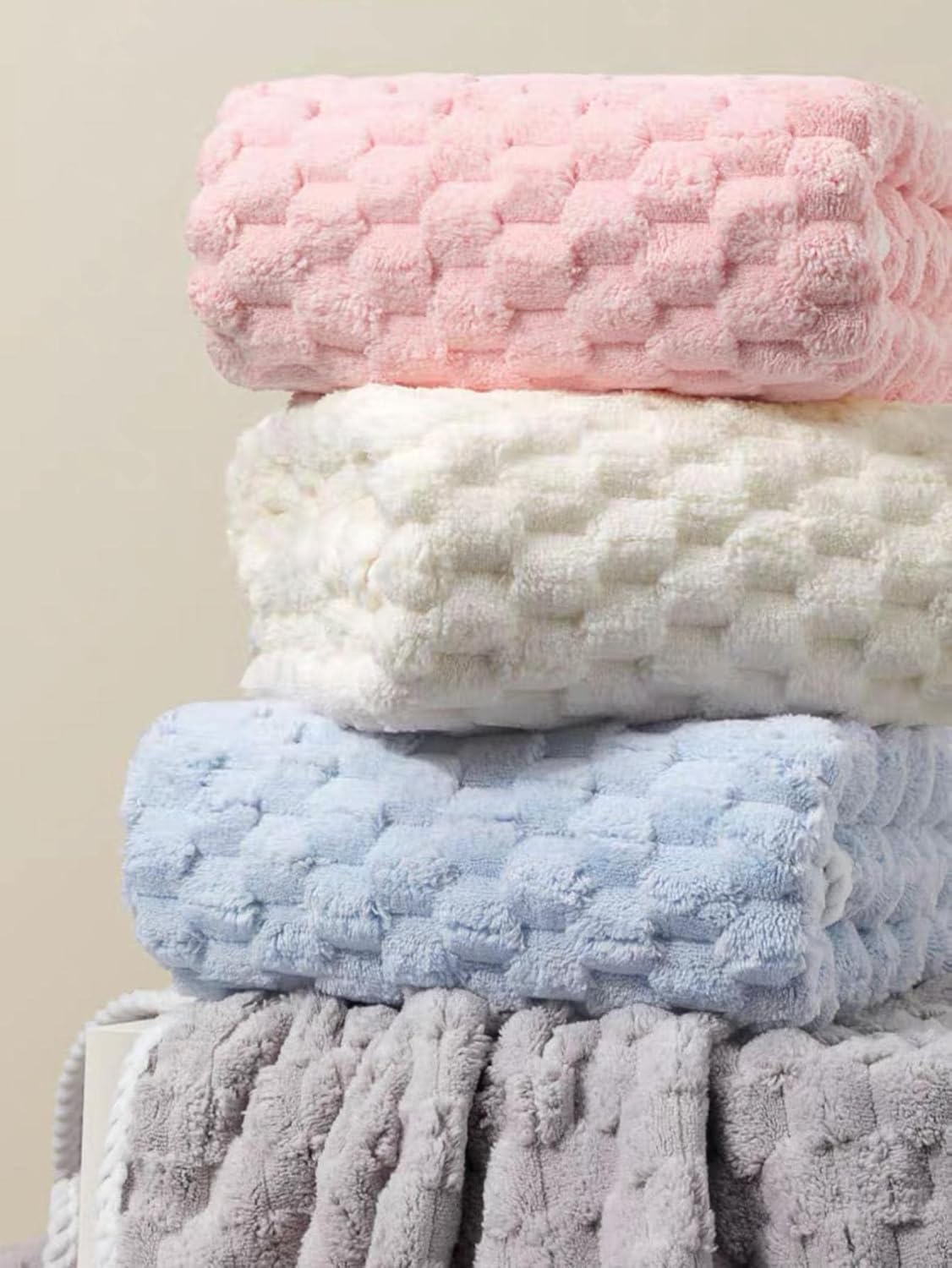 Soft & Fuffy Bath Towel - Image 4