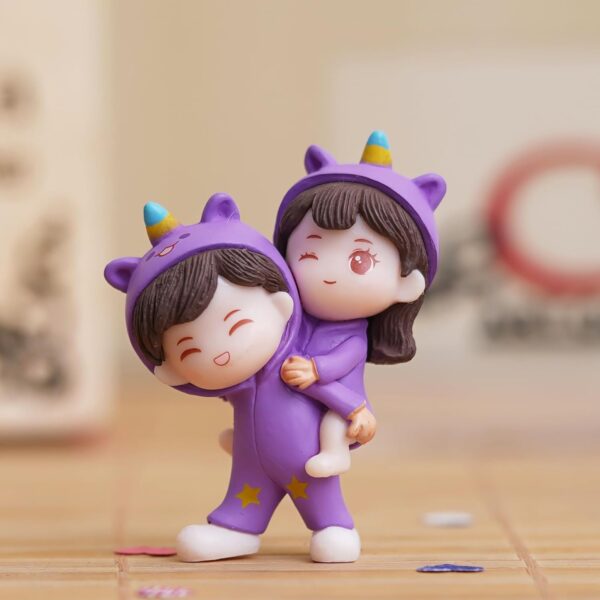 Purple Miniature Cute Couple Statue